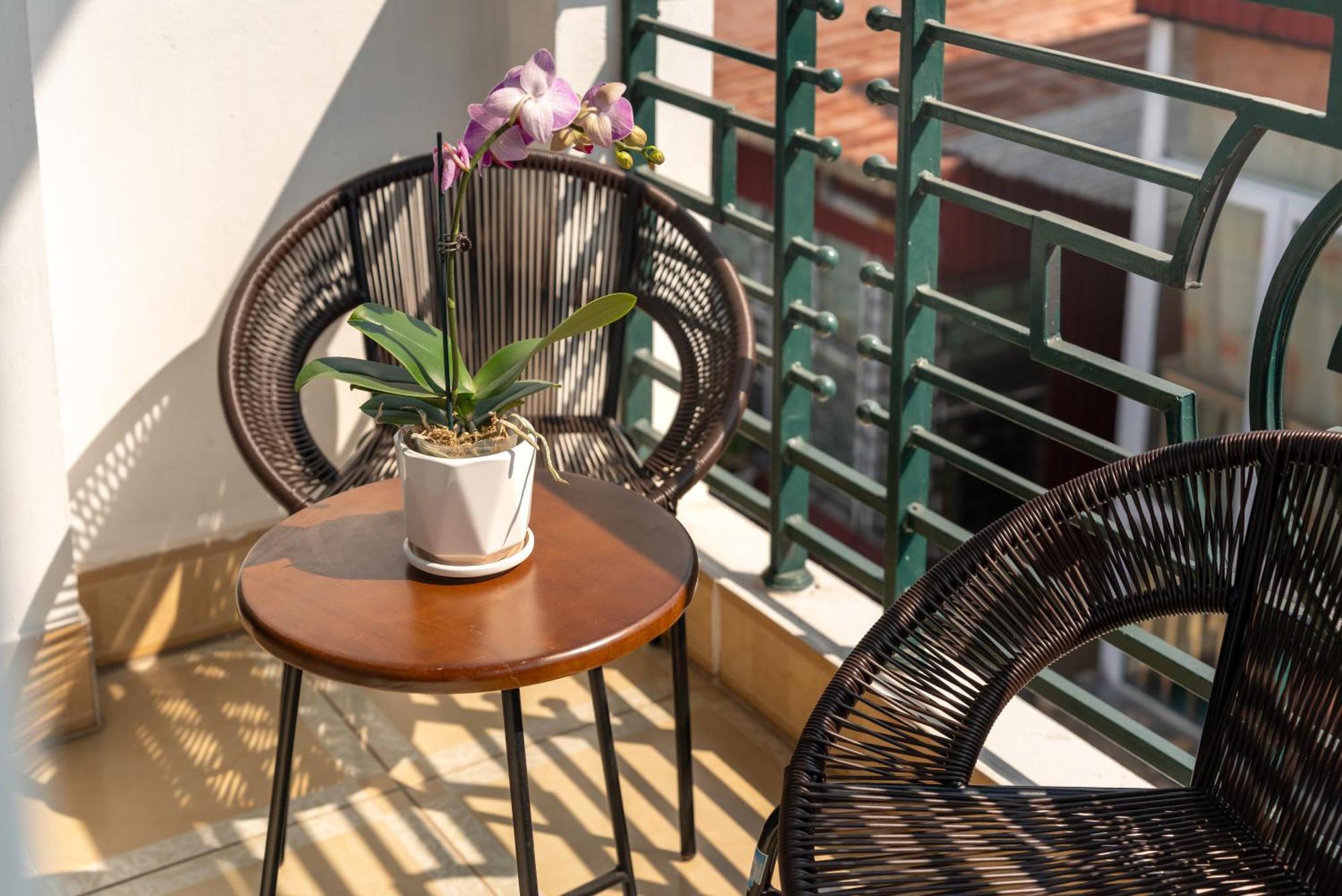 Hotel Astoria & Travel